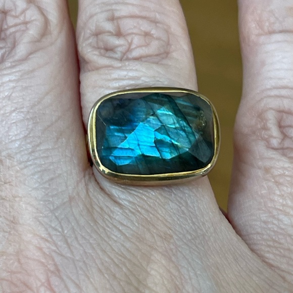 Natural labradorite gold plated solid sterling silver ring - Picture 3 of 5